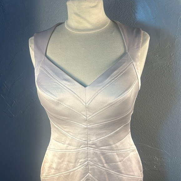 Shiny cream dress by jessica Simpson Size 8 - Picture 2 of 8